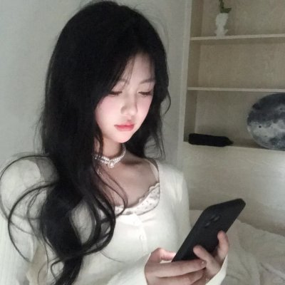 三个月亮